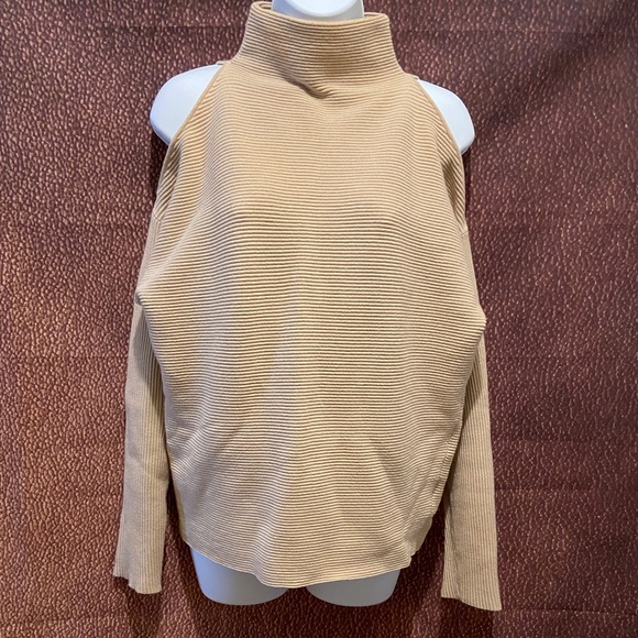 Intermix top - Picture 3 of 9